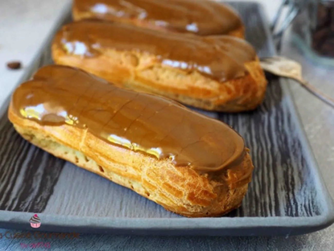 Éclair au café